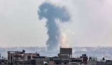 مقتل 4 فلسطينيين وإصابة آخرين بقصف إسرائيلي على منازل وخيام نازحين وسط وجنوب غزة