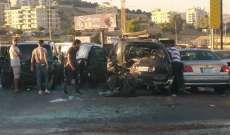 التحكم المروري: 6 جرحى في حادث سير بين 7 مركبات على أوتوستراد السعديات