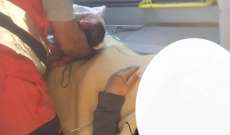 النشرة:امرأة تلد طفلها بسيارة إسعاف الإنقاذ الشعبي أثناء نقلها للمستشفى