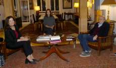 جنبلاط التقى شيا في زيارة وداعية وعرضا المستجدات السياسية في لبنان والمنطقة