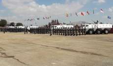 قائد القطاع الشرقي لليونيفيل قلد أوسمة السلام لجنود الكتيبتين الهندية  والكازاخستانية