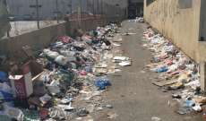 وزارة الأشغال تناشد متعهدي رفع النفايات والبلديات بإزالتها عن الاوتوسترادات والشوارع المحيطة