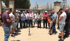 النشرة: وقفة احتجاجية لأهالي البقاع الأوسط أمام محطة التحويل الكهربائية بكسارة- زحلة