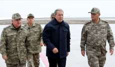 وزير الدفاع التركي تفقد الوحدات العسكرية على الحدود السورية