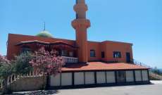 مؤسسة المجبر الإجتماعية تساهم بترميم مسجد تابع للوقف الشيعي في جبيل