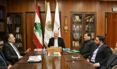 سفير لبنان في الجزائر التقى دبوسي: اللقاء للاطلاع على آخر المشاريع الإستثمارية