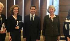 قيومجيان التقى سفيرة سويسرا وبحث مع وفد المبادرة النسوية الأورومتوسطية بتعزيز التعاون