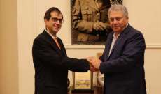 دبور يستقبل سفير الباراغواي فيسيوزو