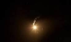 طائرات إسرائيلية ألقت قنابل مضيئة فوق البحر جنوب مدينة صور