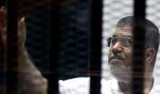 دفن مرسي من دون مراسم تشييع فجرا والصحافة منعت من حضور الدفن