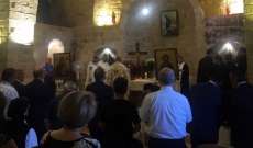 رئيس دير مار الياس رشميا يناشد المساهمة في اعادة إعمار الدير		