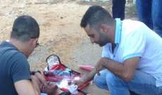 جريح سوري بحادث تصادم بين دراجتين في بلونة