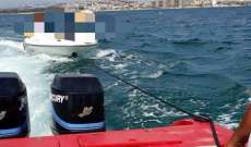 الدفاع المدني: سحب زورق سياحي إلى ميناء صور بعد عطل طرأ على محركه