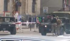 النشرة:تبادل إطلاق نار بين الجيش وأحد المطلوبين قرب مكتب كبارة في التل