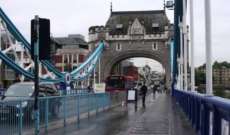 وسائل إعلام بريطانية: وصول فرق مكافحة الإرهاب إلى موقع عملية الطعن عند جسر لندن