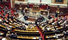 البرلمان الفرنسي يتبنى قانونا يفرض حال الطوارئ الصحية