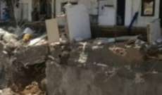 سقوط حائط دعم على إحدى السيارات في بشامون والاضرار مادية