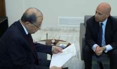 الرئيس عون عرض مع سفير إيطاليا الإجراءات المتابعة لمؤتمر روما 2 