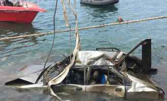الدفاع المدني إنتشل جثة من داخل سيارة من البحر قبالة مرفأ بيروت
