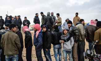 تضاؤل نسبة المساعدات للاجئين السوريين يقرّب لبنان من الانفجار