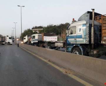 اعتصام قطاع النقل البري في طرابلس