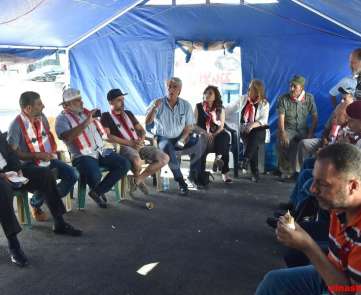 تجمع العسكريين المتقاعدين داخل الخيمة بساحة الشهداء- محمد سلمان