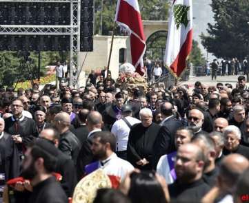 مراسم نقل جثمان البطريريك صفير من أوتيل ديو إلى بكركي