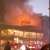 "النشرة": حريق كبير في "wooden bakery" في زحلة