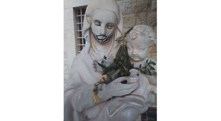 مجهولون اقدموا على تشويه تمثال السيدة العذراء في زوق مكايل