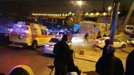 "يديعوت أحرنوت": قوات الأمن تعاملت مع طرد مشبوه خارج مبنى السفارة الأميركية بالقدس