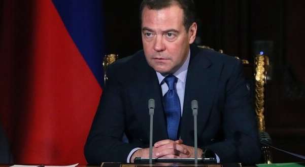 ميدفيديف: الدرع النووي الروسي يساعد على تهدئة أولئك الذين يحاولون دفع بلدنا نحو حرب عالمية ثالثة