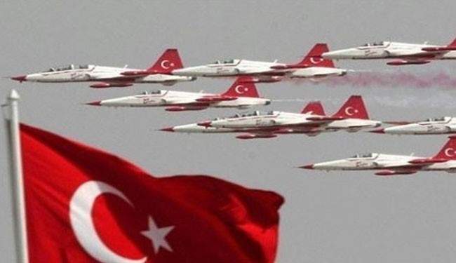 المقاتلات التركية تدمر 45 هدفا في غارات على مدينة عفرين