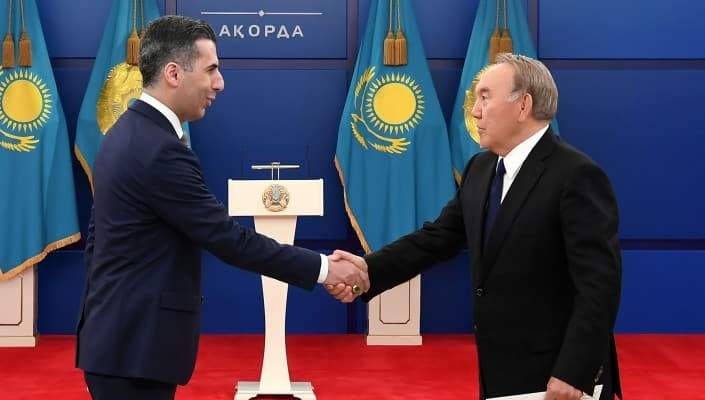 رئيس كازاخستان تسلم أوراق اعتماد سفراء جدد من بينهم سفير لبنان
