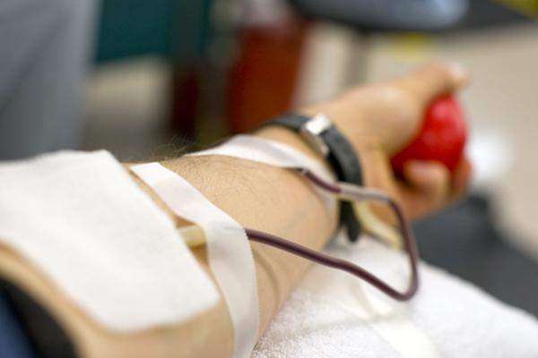 مطلوب بلاكيت دم من فئات سلبية لمريض في مستشفى رزق