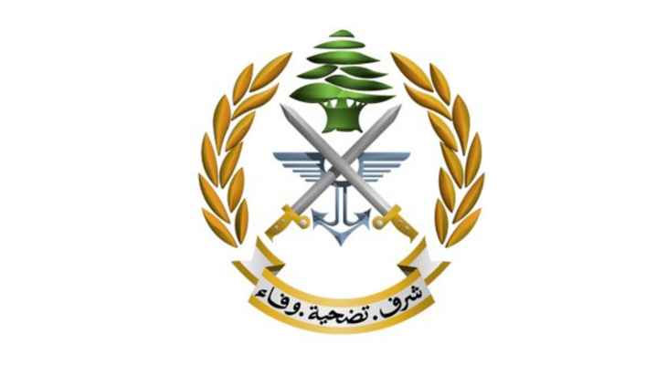 الجيش: توقيف أحد المطلوبين لإقدامه على قتل شخصين في جرود بلدة أفقا- جبيل في 7 تموز