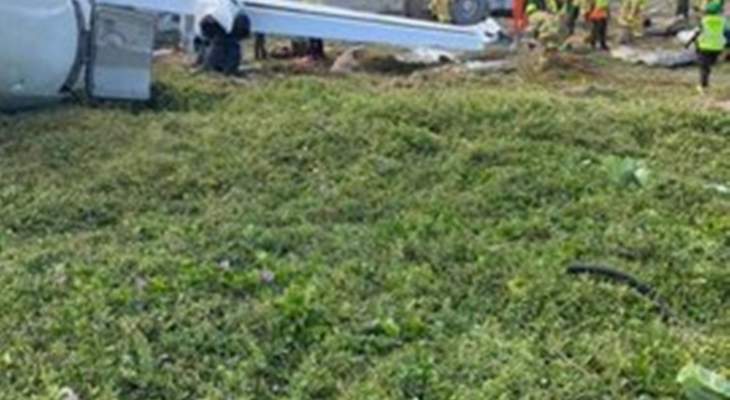3 جرحى نتيجة اصطدام طائرة كينية بجدار في مطار مقديشو