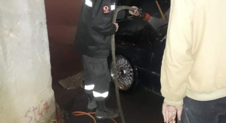 النشرة: الدفاع المدني اخمد حريقاً شب في سيارة في قب الياس 