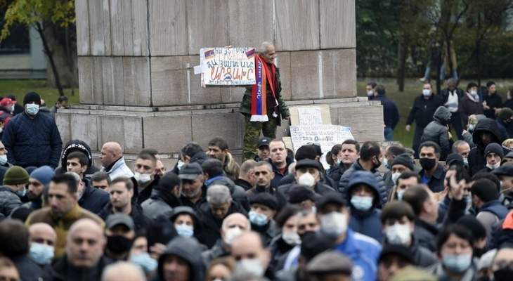 الرئيس الأرميني يعفي نصف أعضاء حكومة أرمينيا من مناصبهم