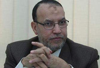 العريان: مرسي وأسرته أقوى من كل المدججين بالطائرات والدبابات