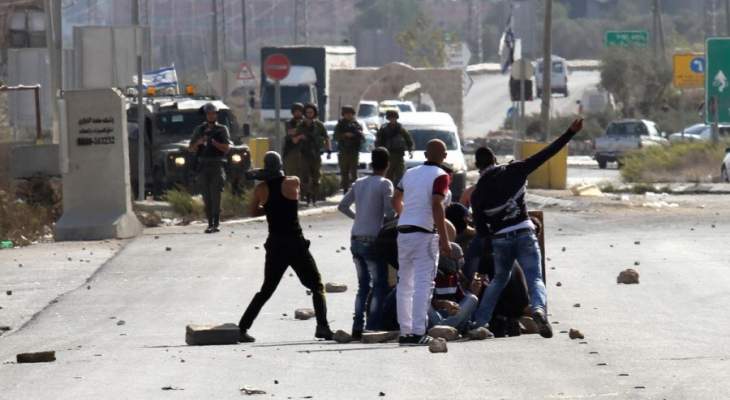 إصابة جندي اسرائيلي بالمواجهات المستمرة بمدينة دورا في الخليل