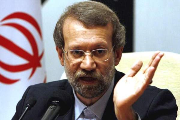  لاريجاني: الغربيون يتصرفون باستعلاء للنيل من عزيمة الشعب الايراني