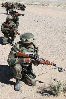 الجيش الهندي يقتل متمردين قرب الحدود مع باكستان