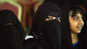 &quot;الأمر بالمعروف&quot; السعودية: سنلاحق النساء صاحبات العيون &quot;المثيرة للفتنة&quot;