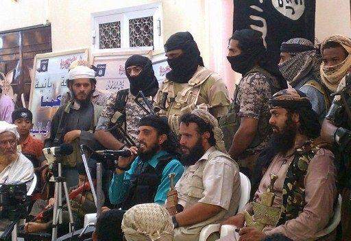جماعة أنصار الشريعة في اليمن أعلنت مسؤوليتها عن مقتل 13 حوثياً 