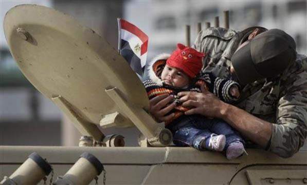 اجراءات أمنية للشرطة المصرية تحسبا لتظاهرات ذكرى اعتصامي رابعة والنهضة
