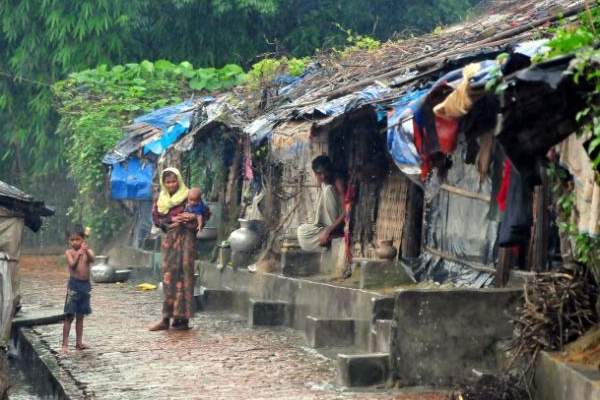 مسؤول أممي: تدمير 319 قرية بعملية التطهير التي شنتها ميانمار ضد مسلمي الروهينغا 