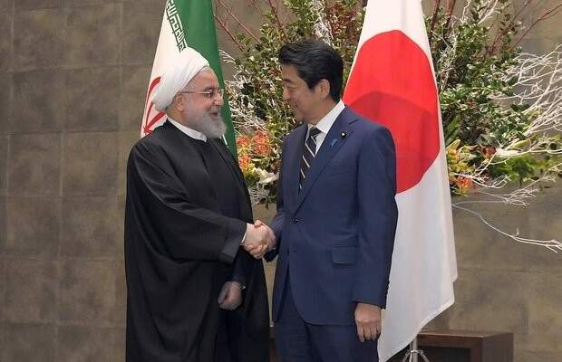 رئيس وزراء اليابان التقى الرئيس الإيراني في قصر الرئاسة بطوكيو