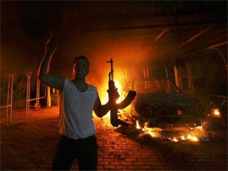 مقتل 11 شخصا في عمليات دهم للجيش الليبي في بنغازي