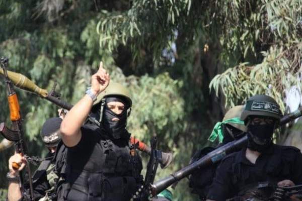 كتائب القاسم تعلن عن قصف موقع للاستخبارات الاسرائيلية بصاروخي 107