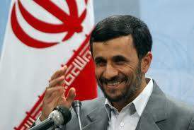 هبوط إضطراري لطائرة أحمدي نجاد في منطقة جبلية من دون أي إصابات
